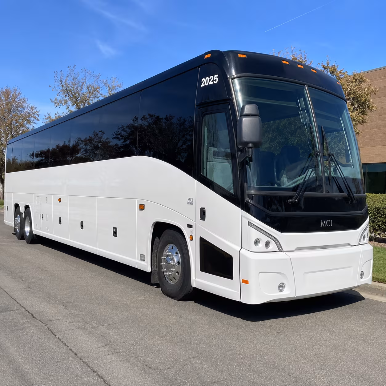minibus rentals for smaller shawnee prom groups headed to overland park and beyond