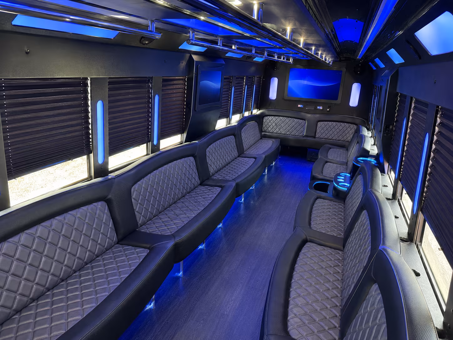 your oz winery bachelorette or birthday group deserves a party bus